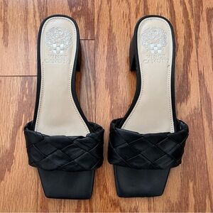 Vince Camuto Sandal / Block Heel